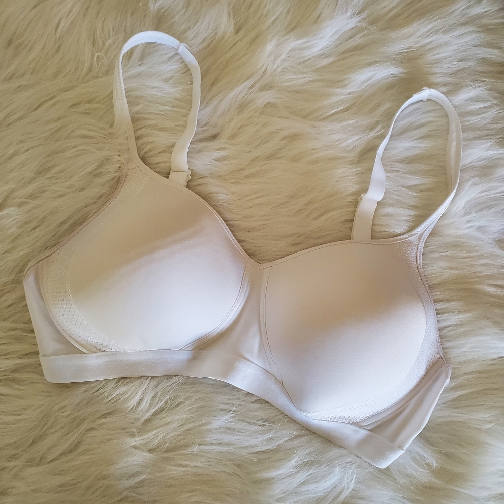 Hanes - Comfortable/Wirefree Bra - White